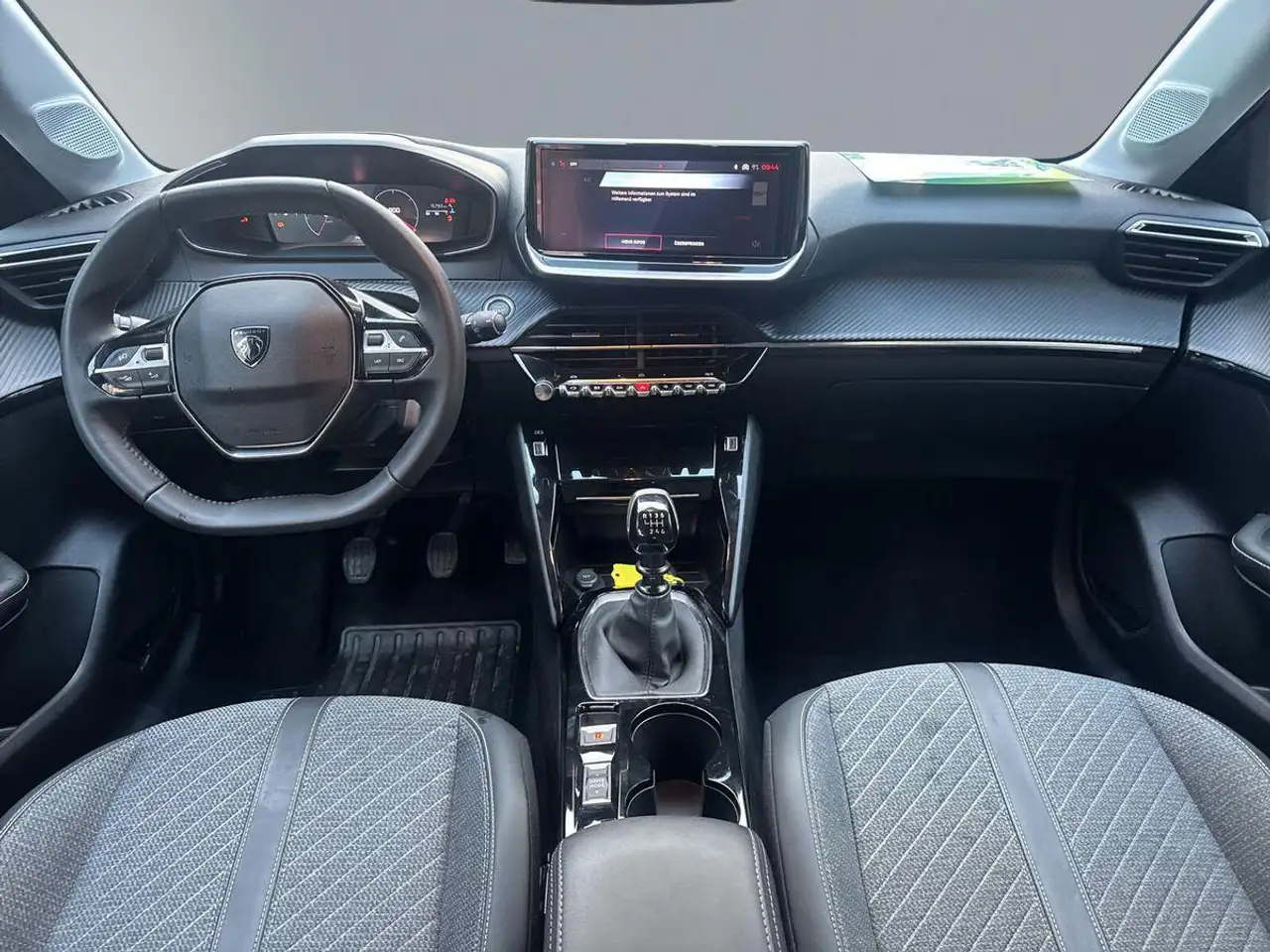 Peugeot 208 1.2 PureTech 100 Allure Navi+360° Kam+ACC+DA 10