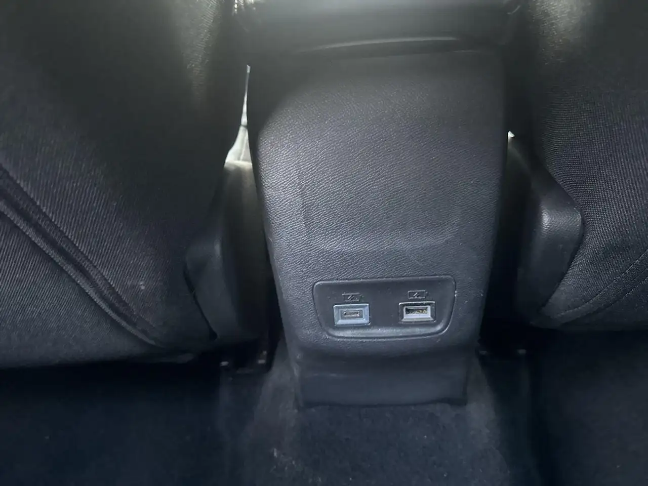 Peugeot 208 1.2 PureTech 100 Allure Navi+360° Kam+ACC+DA 17