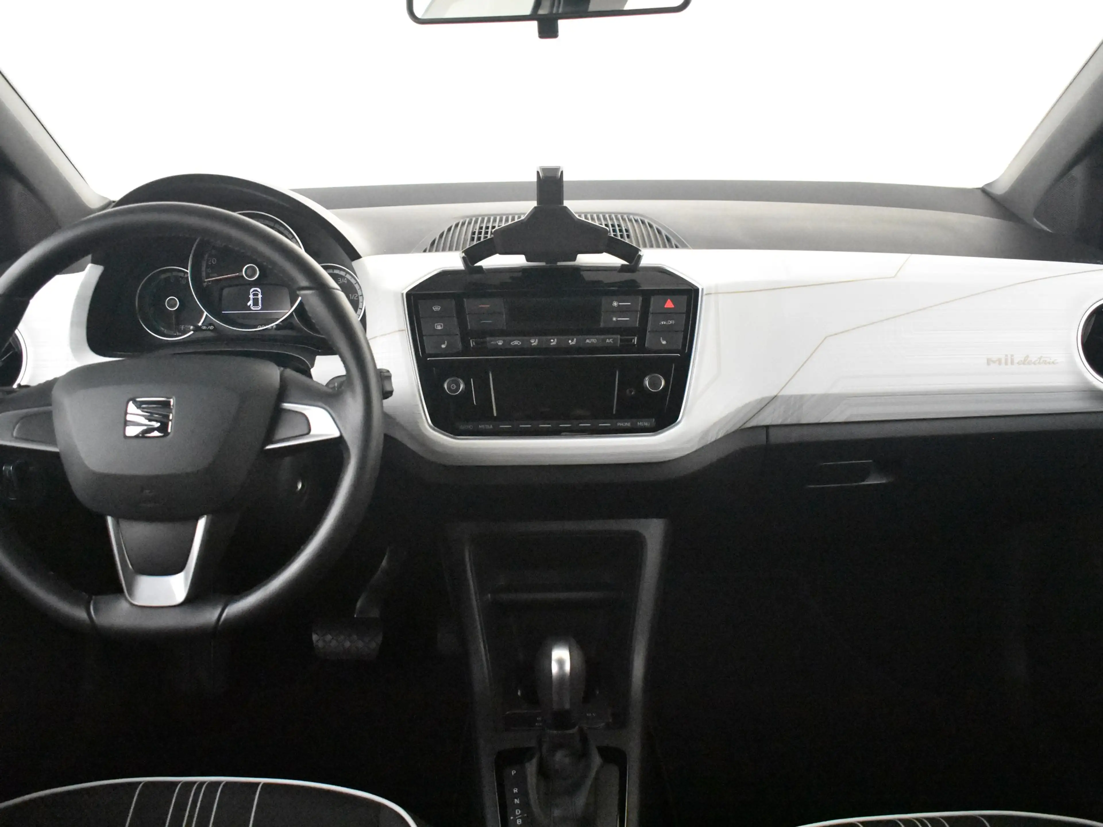 SEAT Mii Electric electric Plus l Stoelverwarming l Cr Cont — photo 5