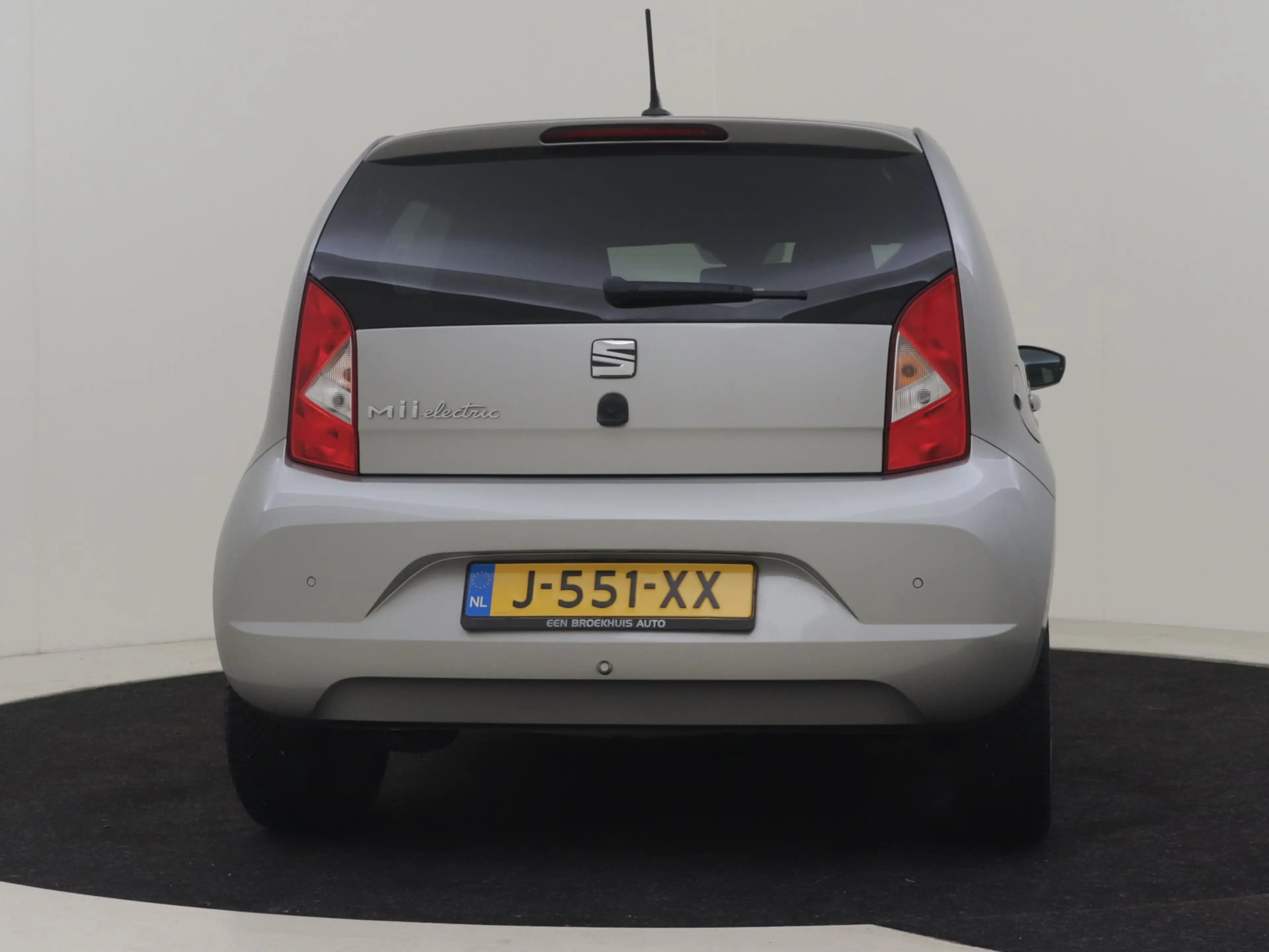 SEAT Mii Electric electric Plus l Stoelverwarming l Cr Cont — photo 15