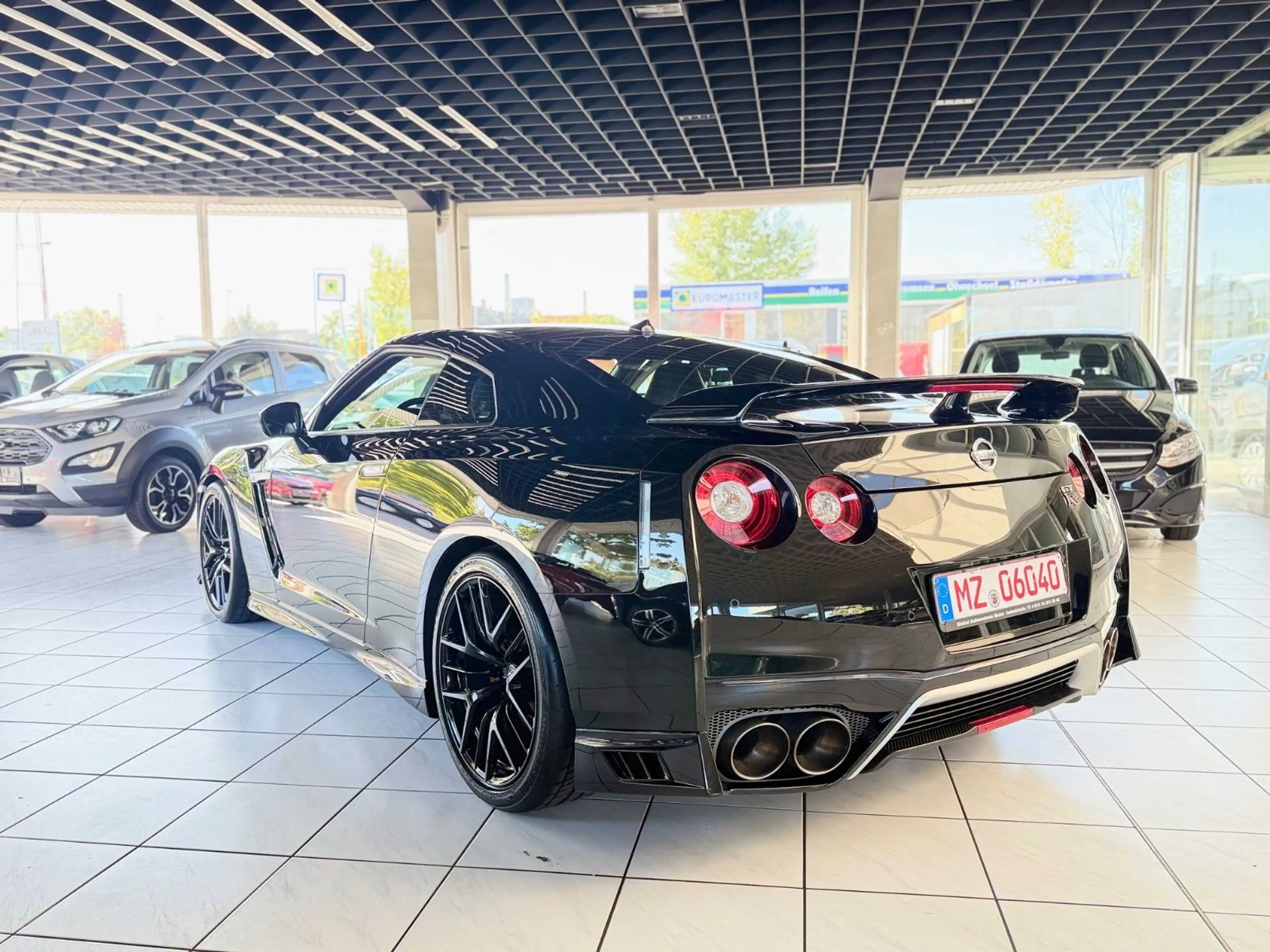 Nissan GT-R Prestige Edition Neuwertig,Original Zustand — photo 7