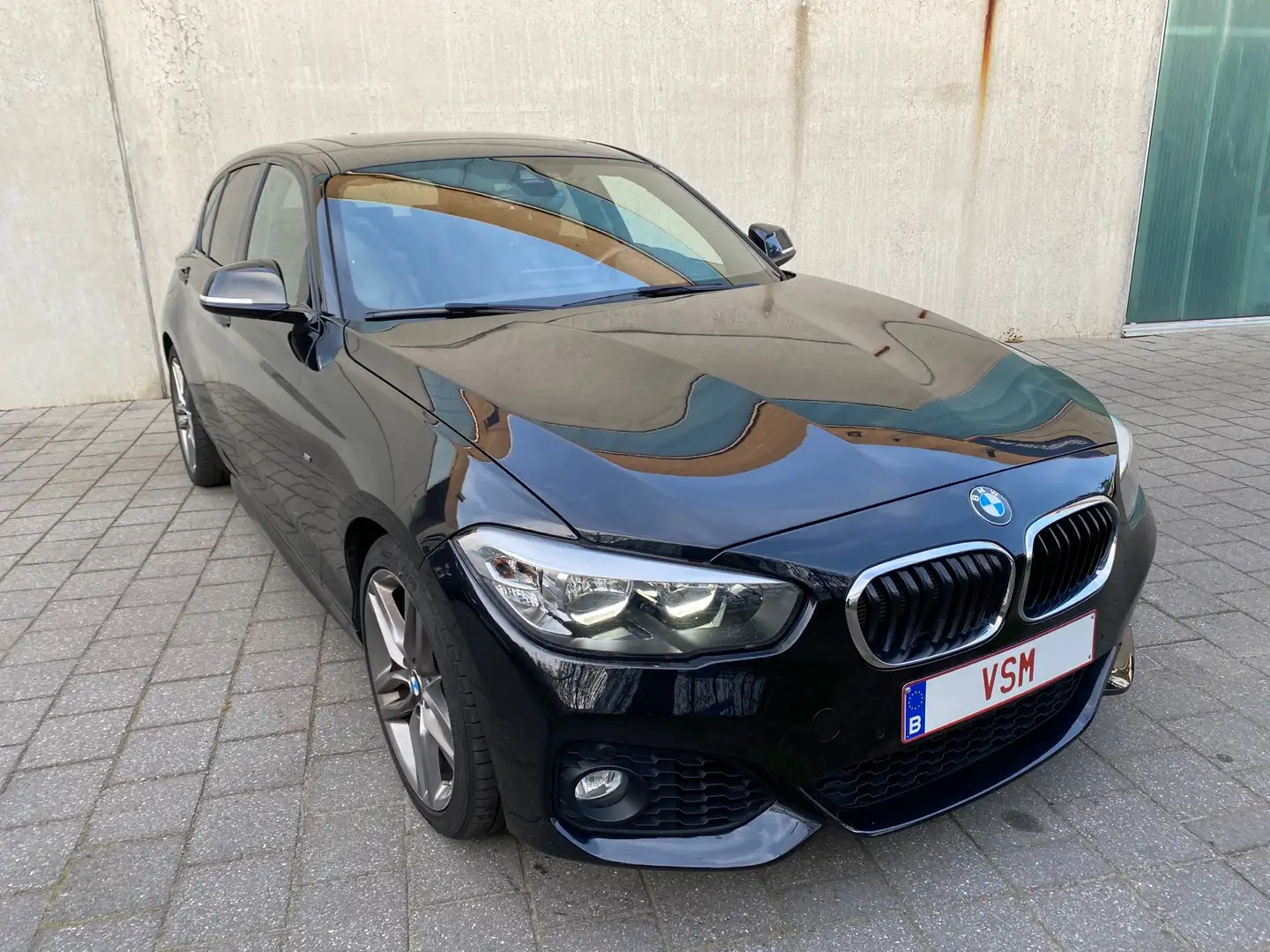 BMW 118 118iA Siyah - 1