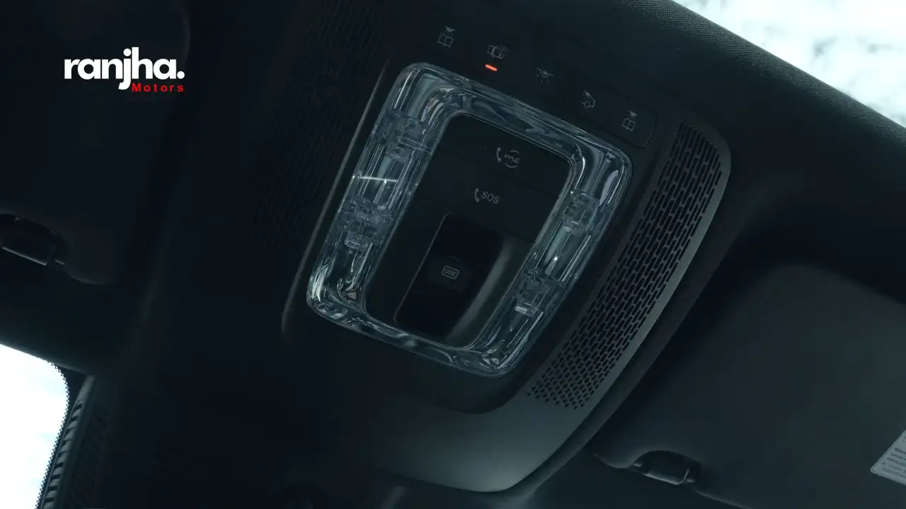Mercedes-Benz GLA снимка Mercedes-Benz GLA