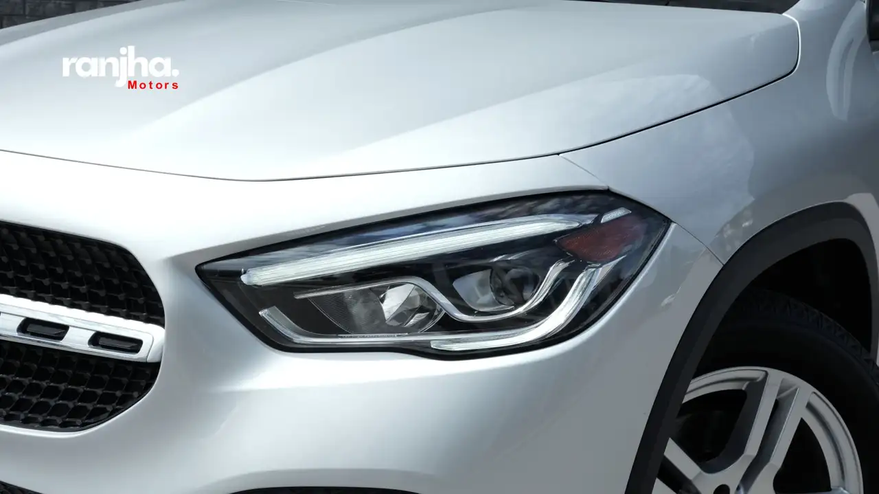 Mercedes-Benz GLA снимка Mercedes-Benz GLA