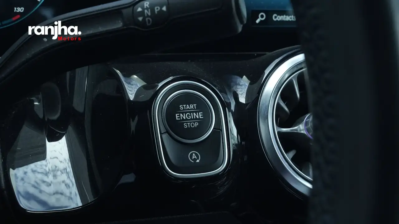 Mercedes-Benz GLA снимка Mercedes-Benz GLA
