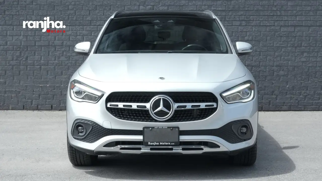 Mercedes-Benz GLA снимка Mercedes-Benz GLA