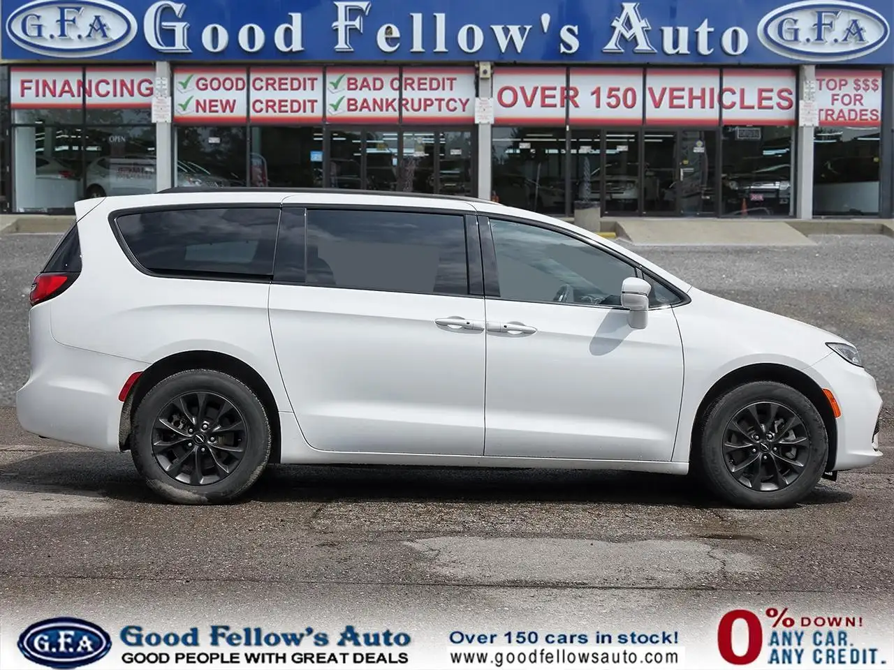 Chrysler Pacifica снимка Chrysler Pacifica