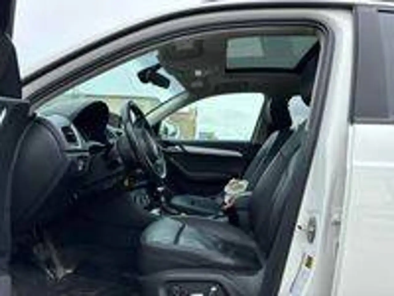 Audi Q3 снимка Audi Q3