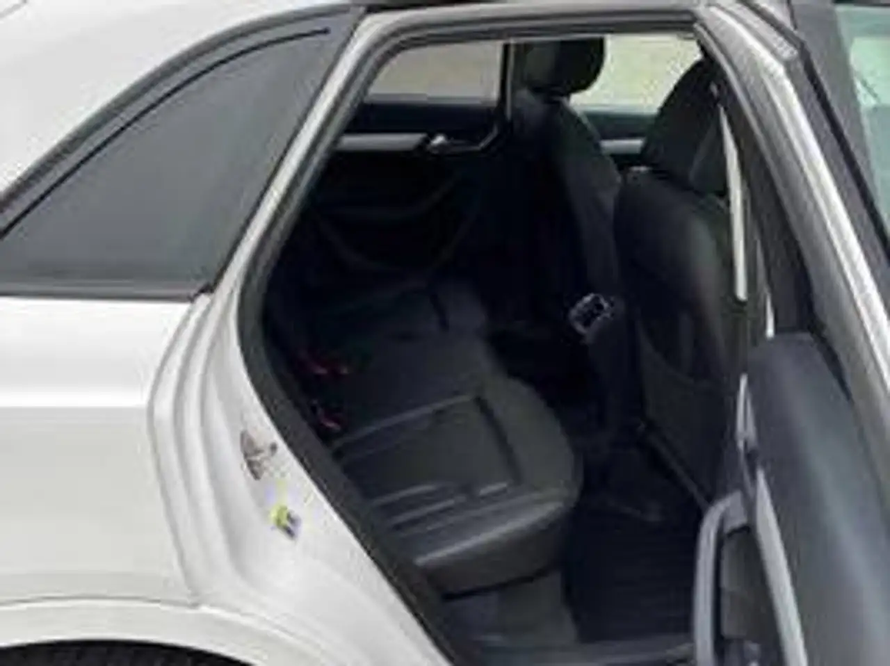 Audi Q3 снимка Audi Q3