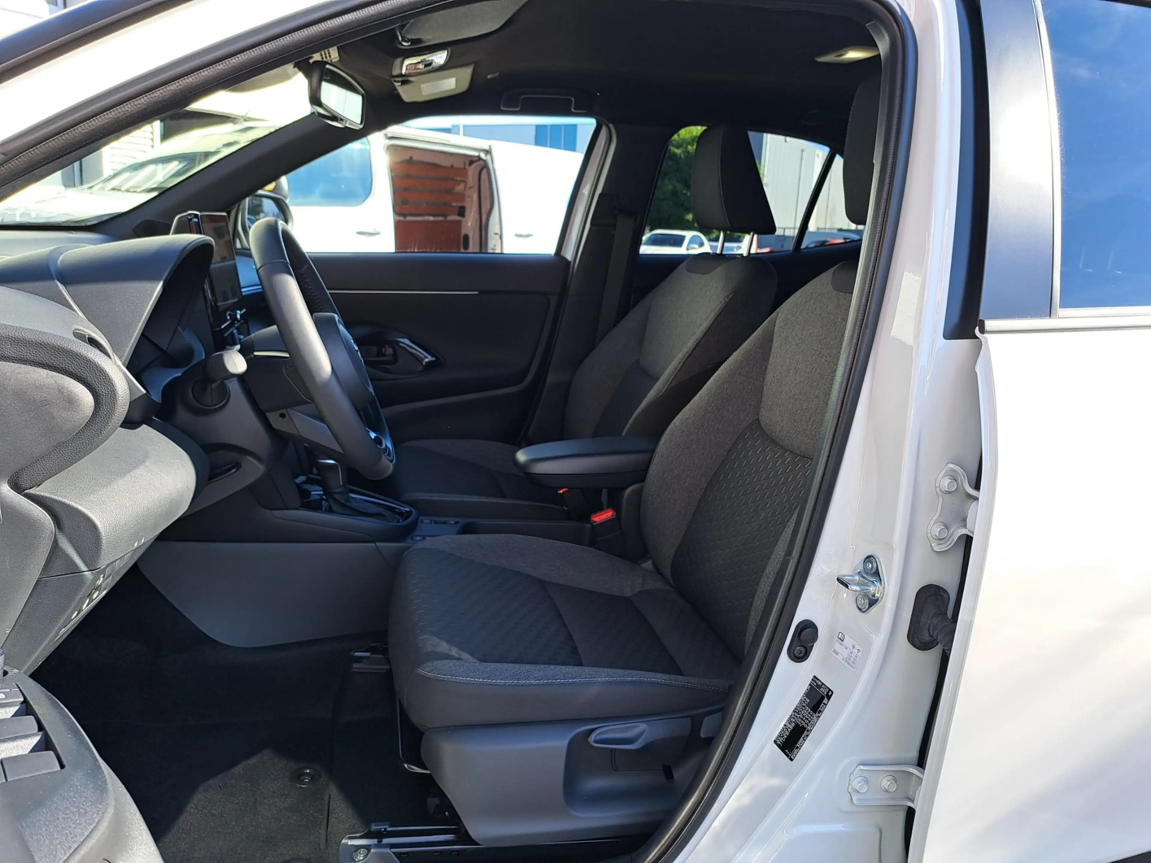 Toyota Yaris Cross 1.5 Hybrid 115 Dynamic PDC CAMERA BLIND SPOT STUUR — photo 8
