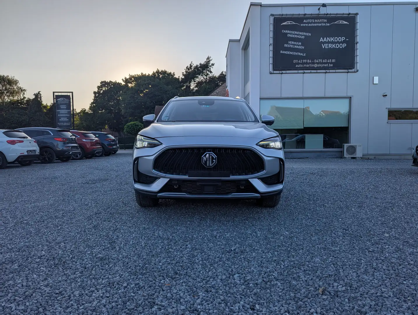 MG HS HS 1.5T-GDI Aut. Luxury PANO/LEER/CAMERA/CARPLAY Zilver - 2