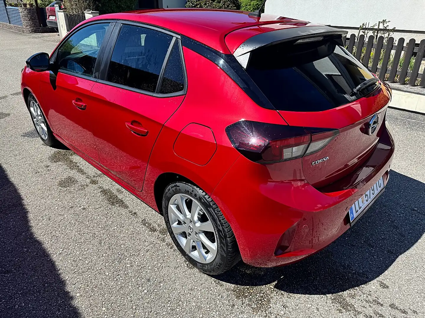 Opel Corsa 1,2 Edition Rot - 1