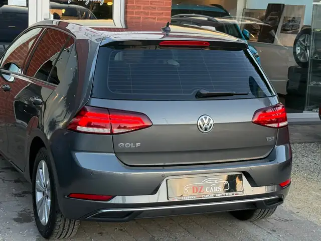 Volkswagen Golf view 13