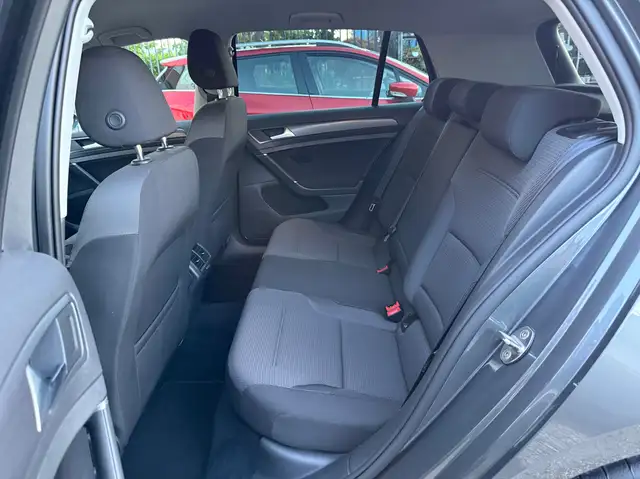 Volkswagen Golf view 15