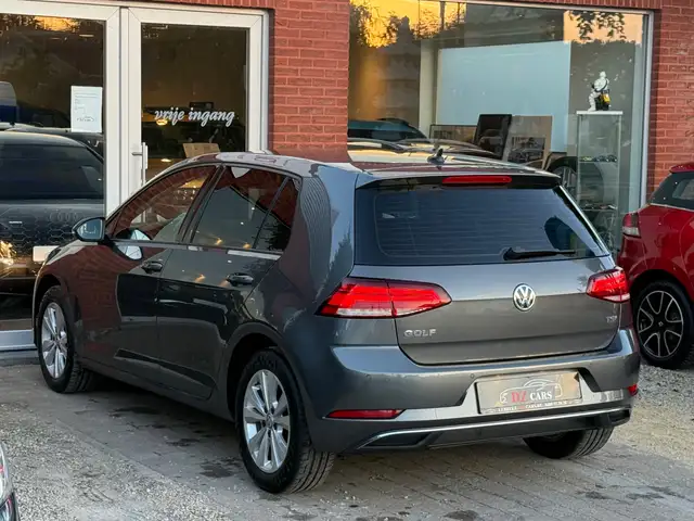 Volkswagen Golf view 12