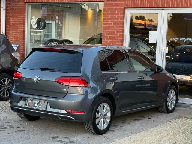 Volkswagen Golf view 10