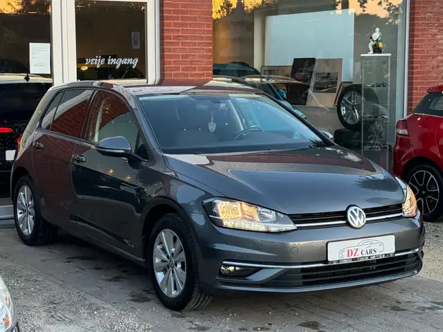 Volkswagen Golf view 7