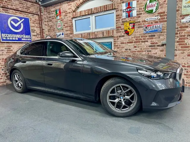 BMW 520 520iA Limousine 2.0 208cv Auto Cuir/SiègCh/Cam36