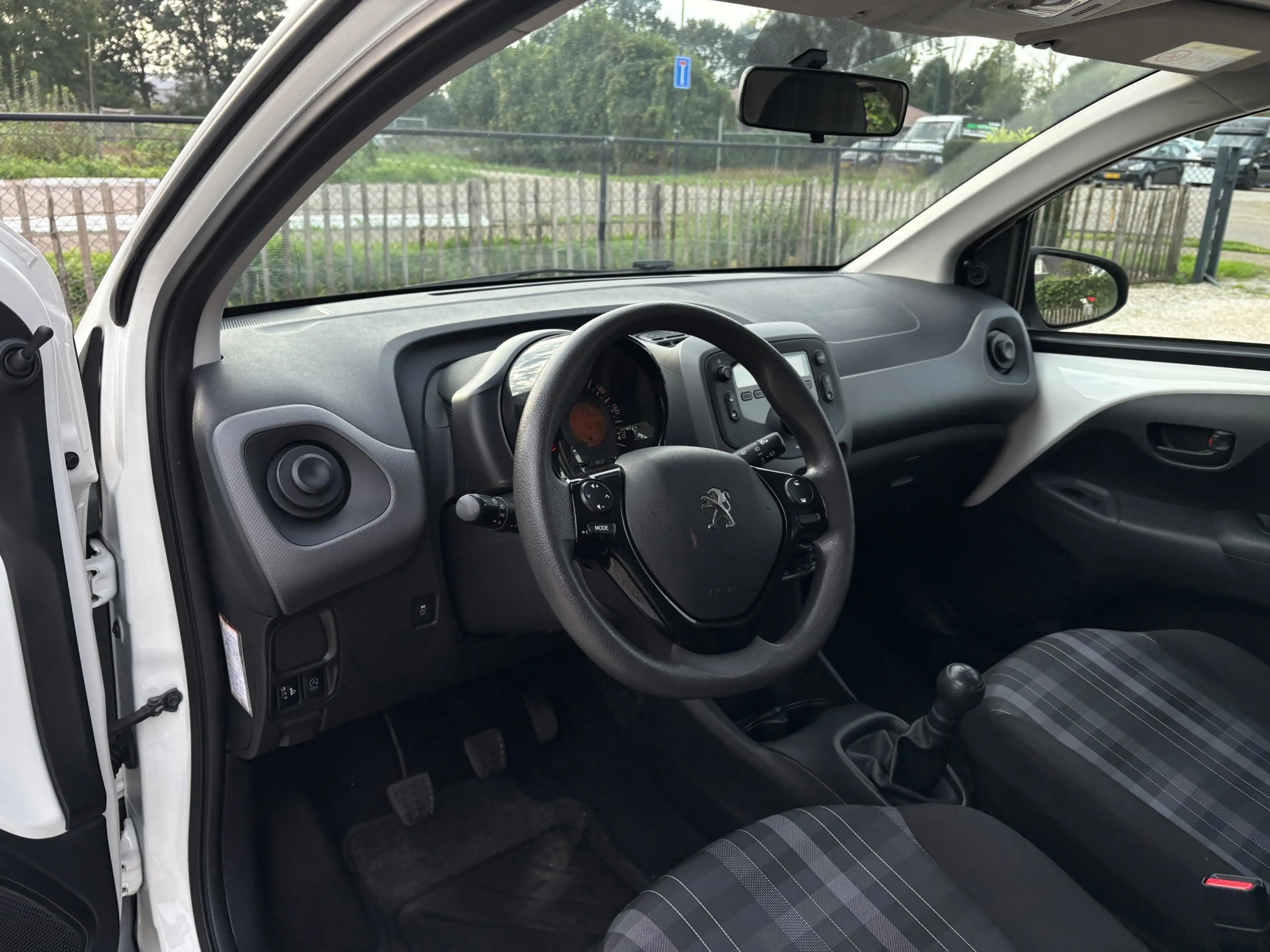 Peugeot 108 1.0 e-VTi Active Airco, NAP! — photo 10