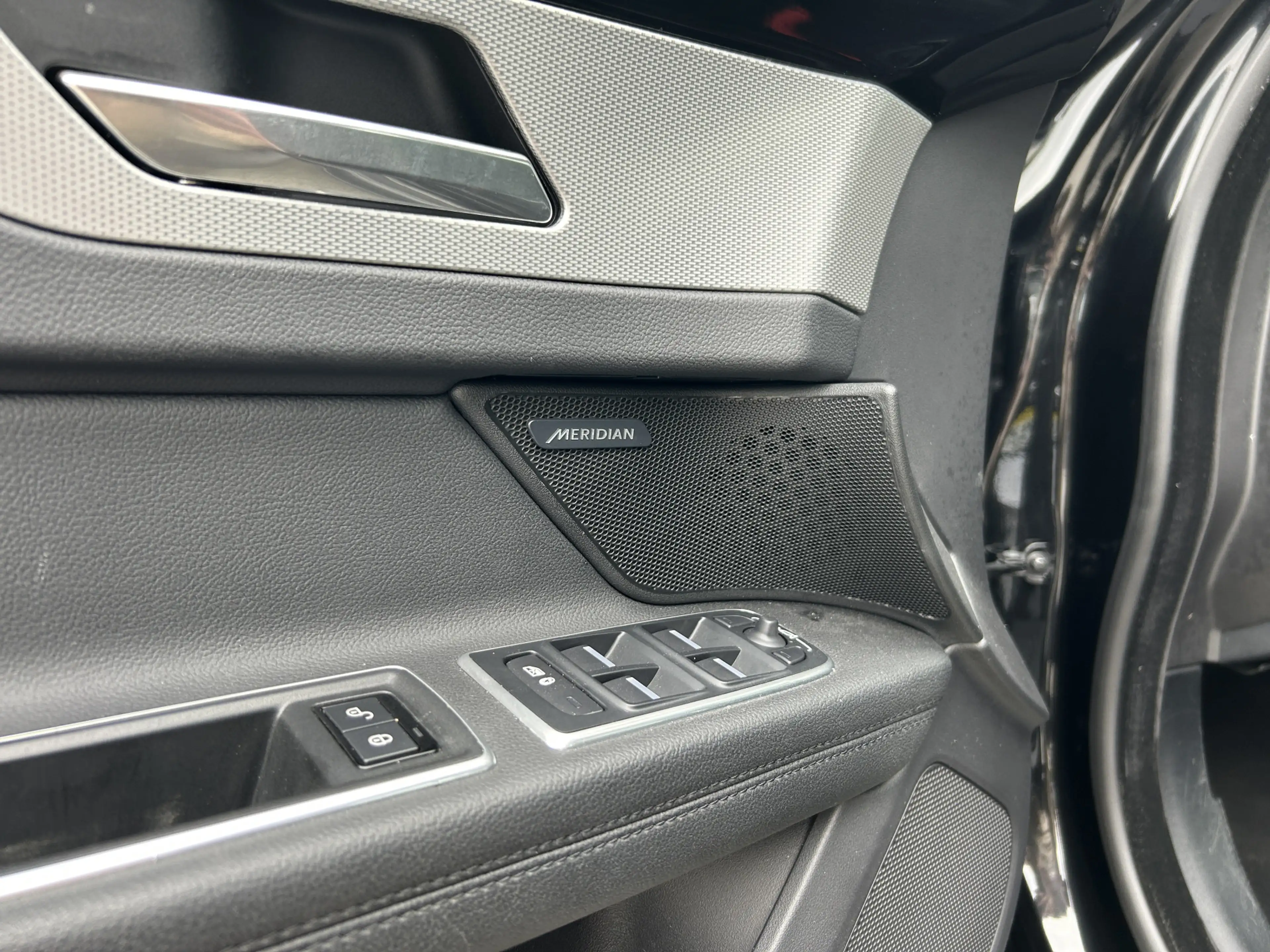 Jaguar XF 2.0 200pk Aut. Portfolio | Leder | Camera | 20'' D — photo 14