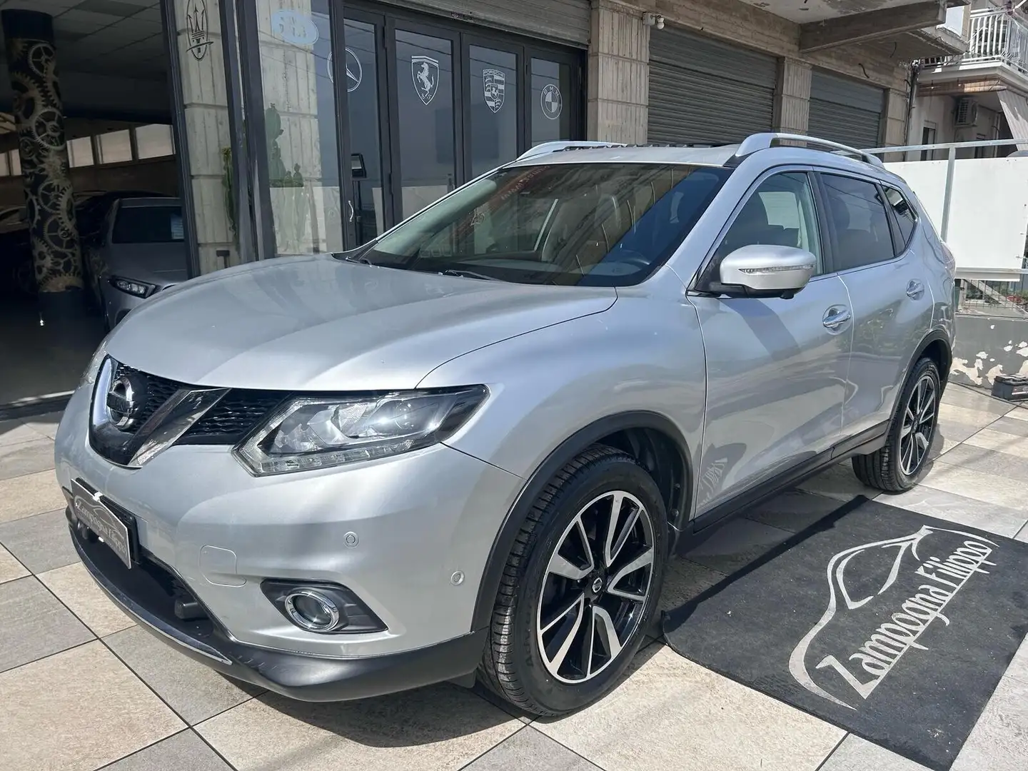 Nissan X-Trail 1.6 dCi 2WD Tekna Argent - 2