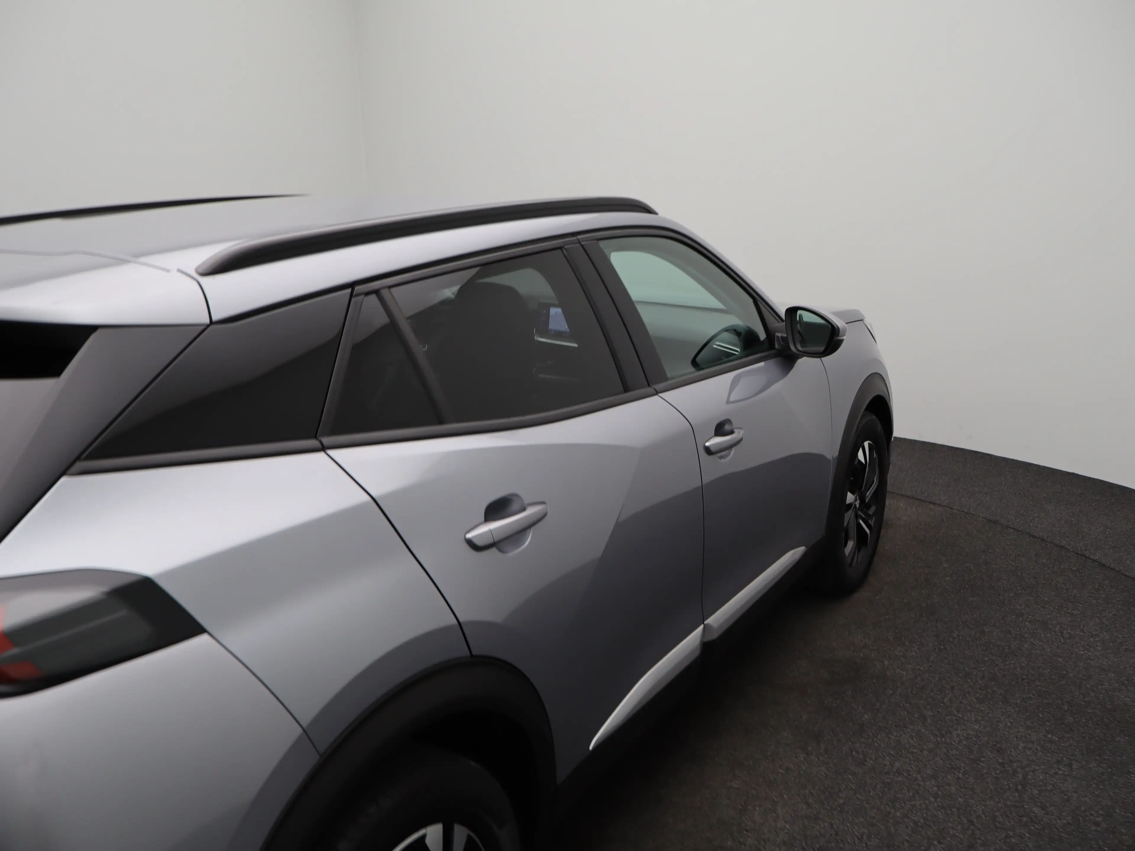 Peugeot 2008 1.2 PureTech Allure Pack Parkeensensoren | Apple C — photo 40