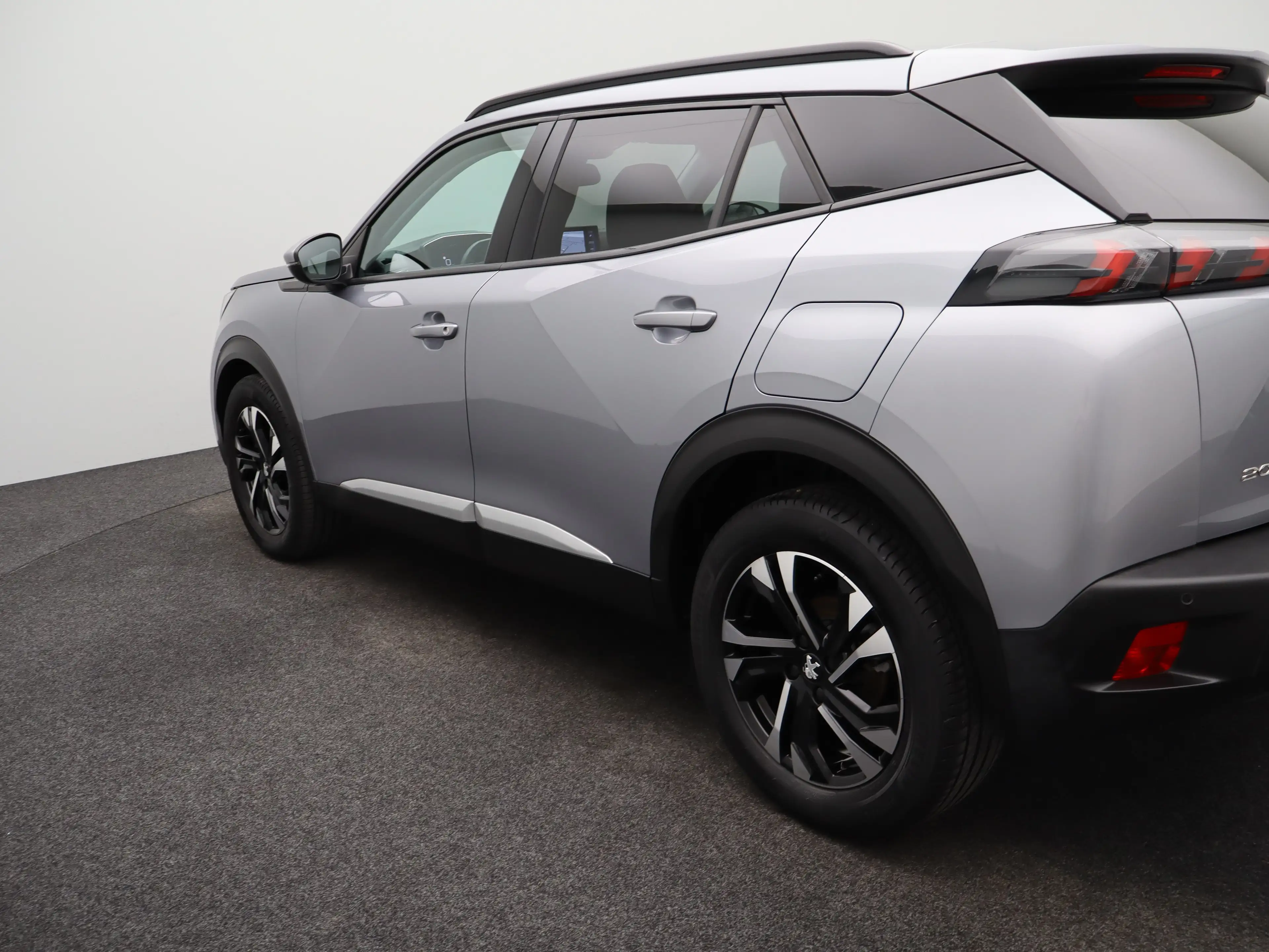 Peugeot 2008 1.2 PureTech Allure Pack Parkeensensoren | Apple C — photo 37