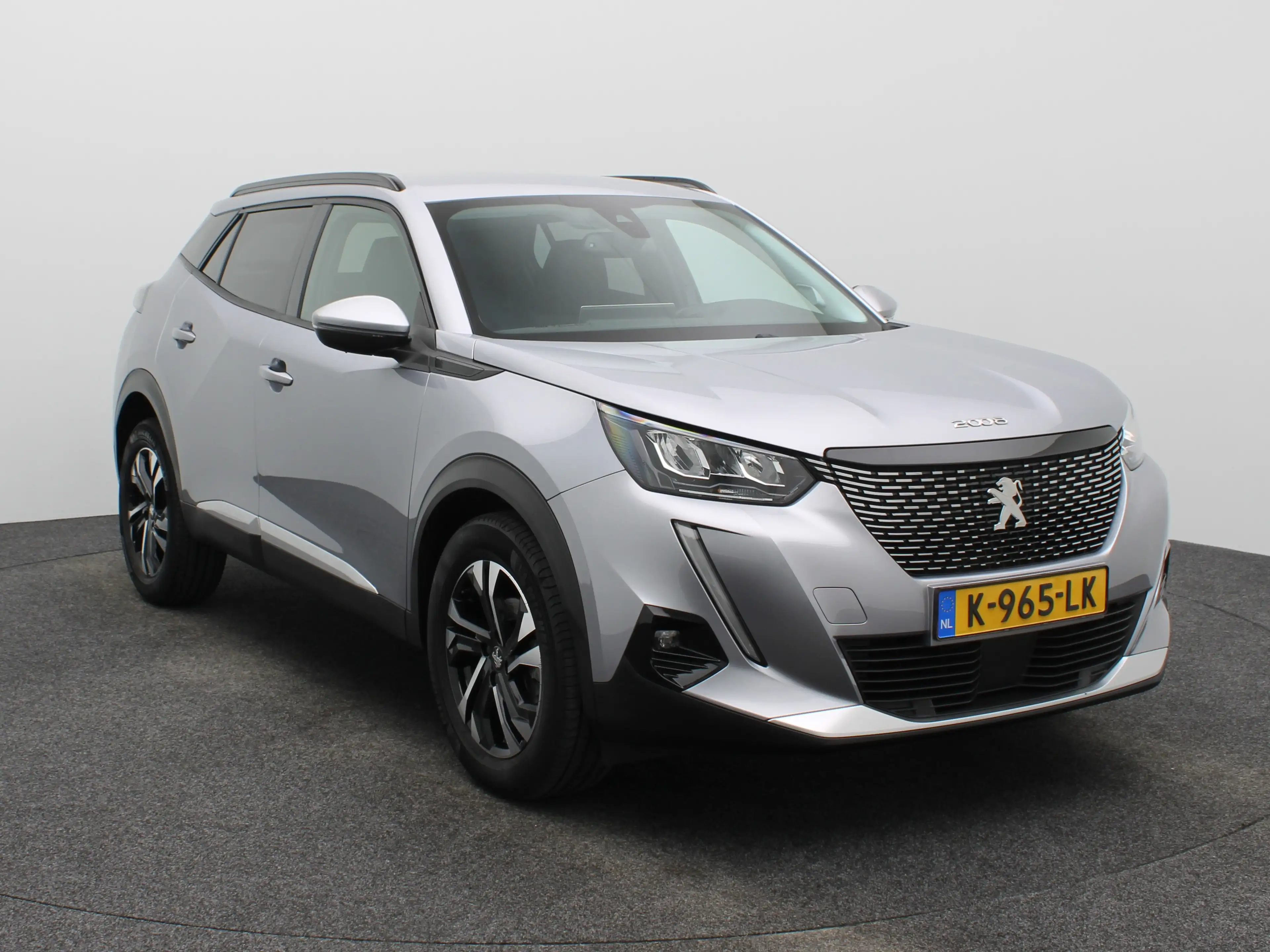 Peugeot 2008 1.2 PureTech Allure Pack Parkeensensoren | Apple C — photo 9