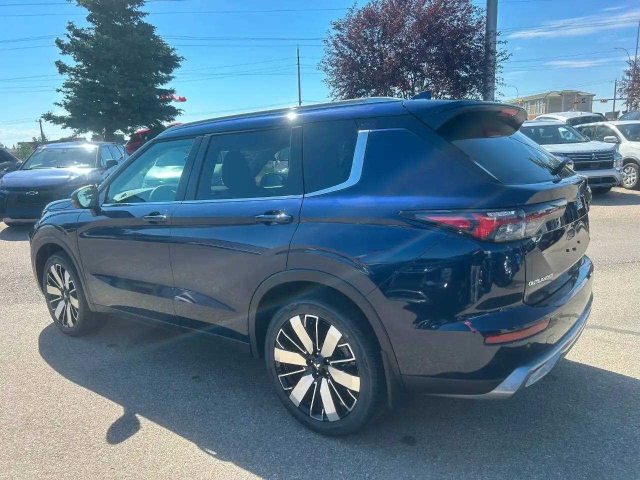 Mitsubishi Outlander снимка Mitsubishi Outlander
