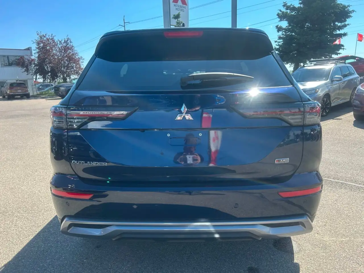Mitsubishi Outlander снимка Mitsubishi Outlander