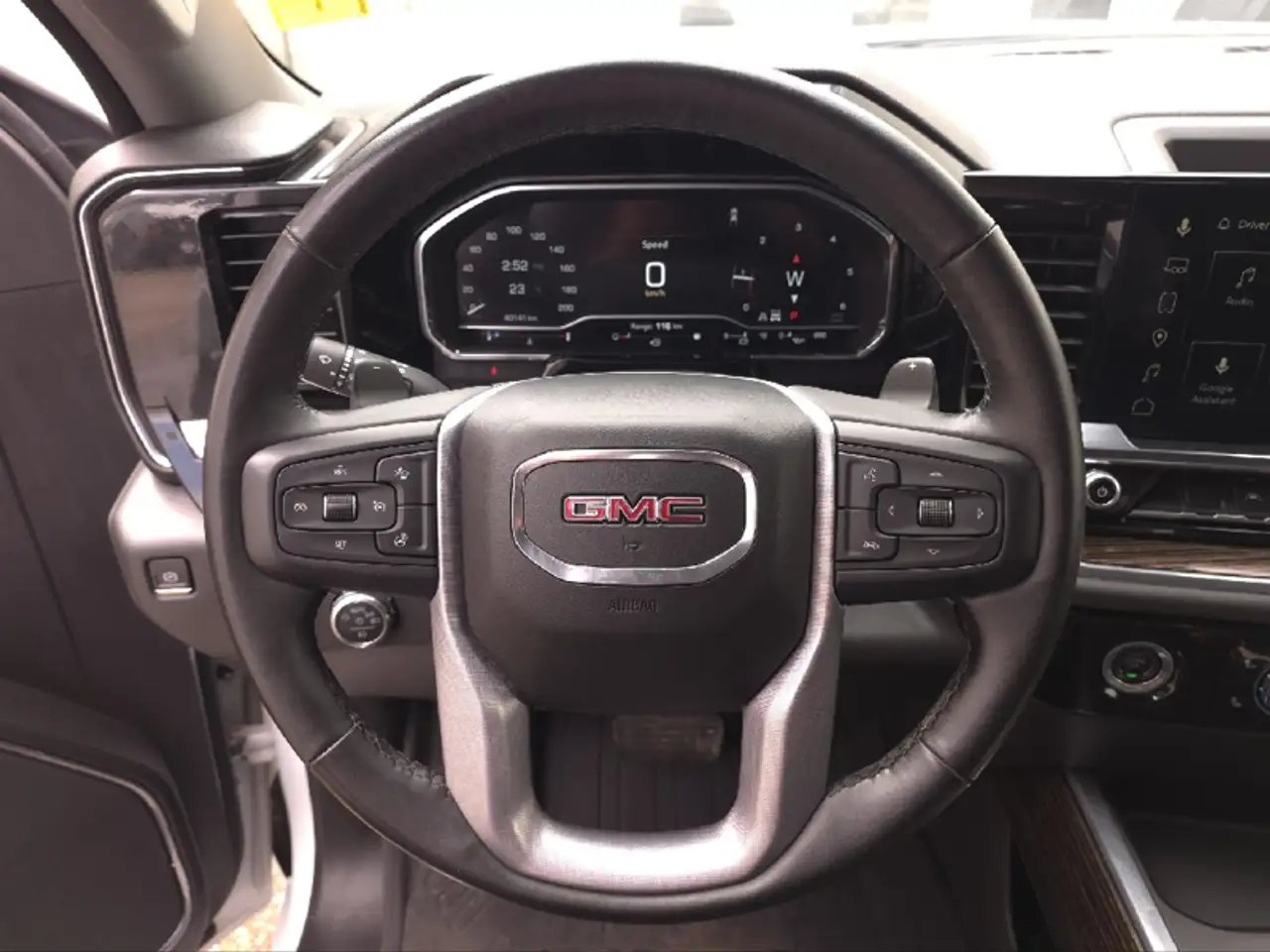 GMC Sierra 1500 снимка GMC Sierra 1500