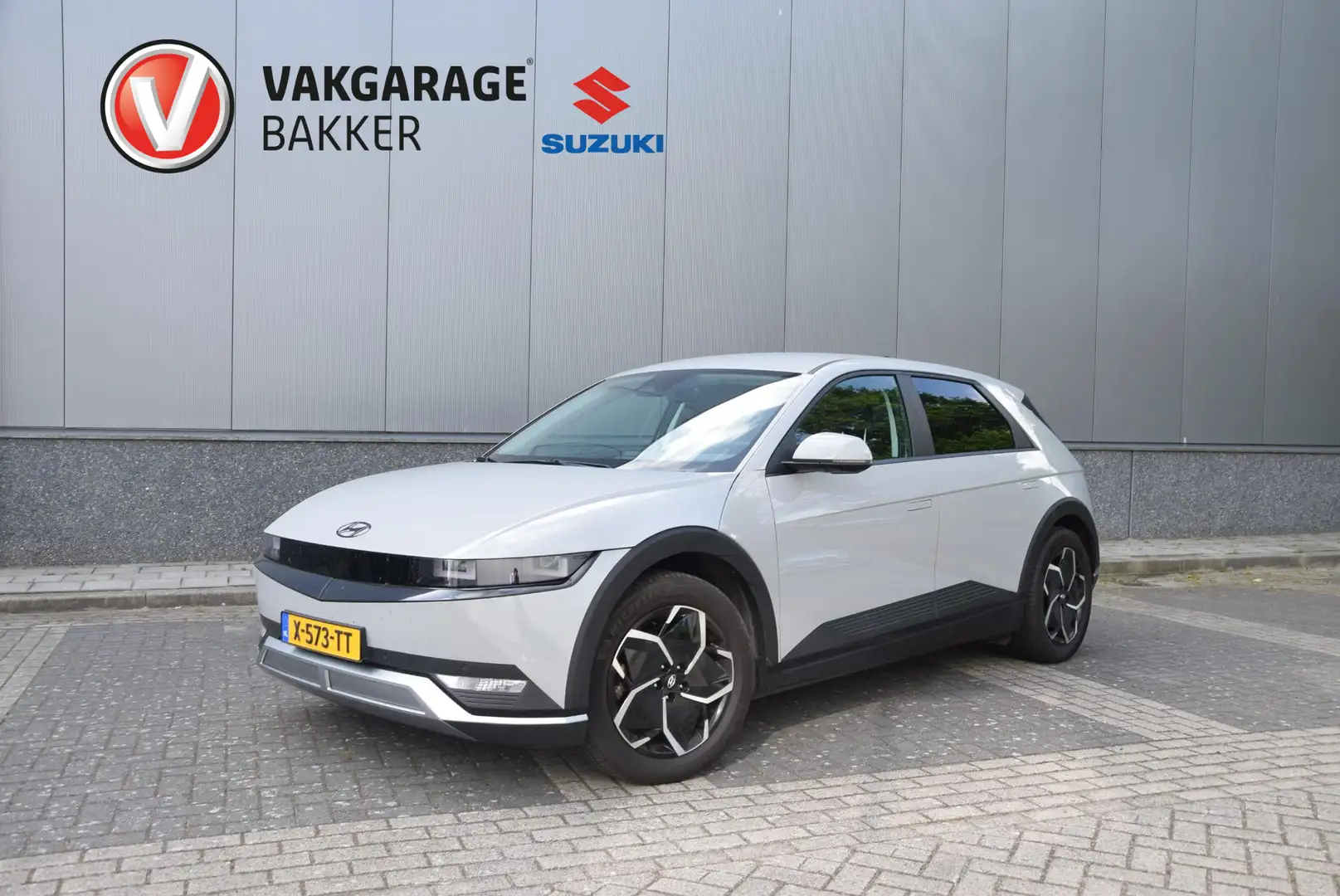 Hyundai IONIQ 5 Connect+ AWD 77.4 kWh | 1e eigenaar | Fabrieksgara Gris - 1