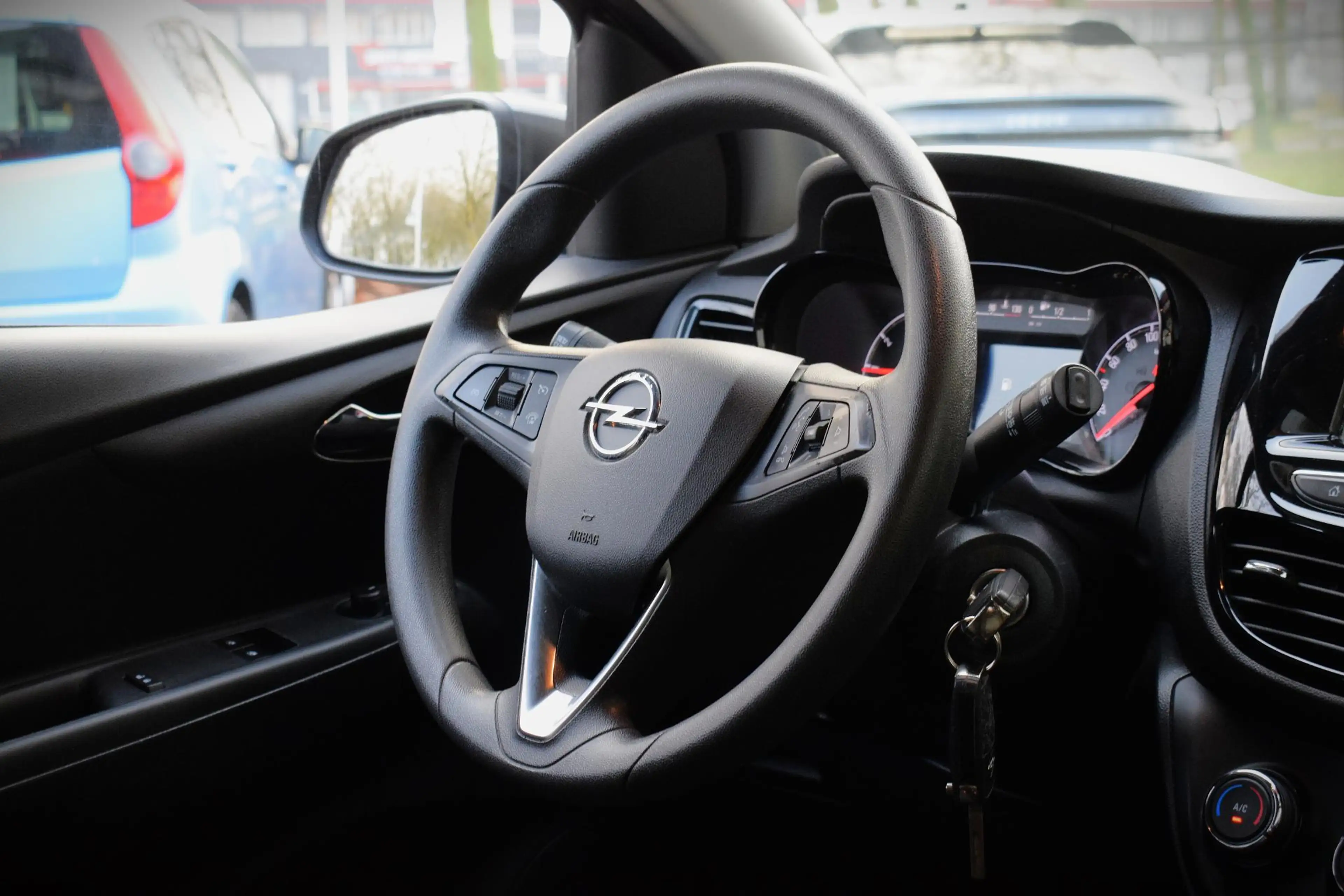 Opel Karl 1.0 Rocks Online Edition NAV|DAB|PDC|CRUIS|CARPLAY — photo 13
