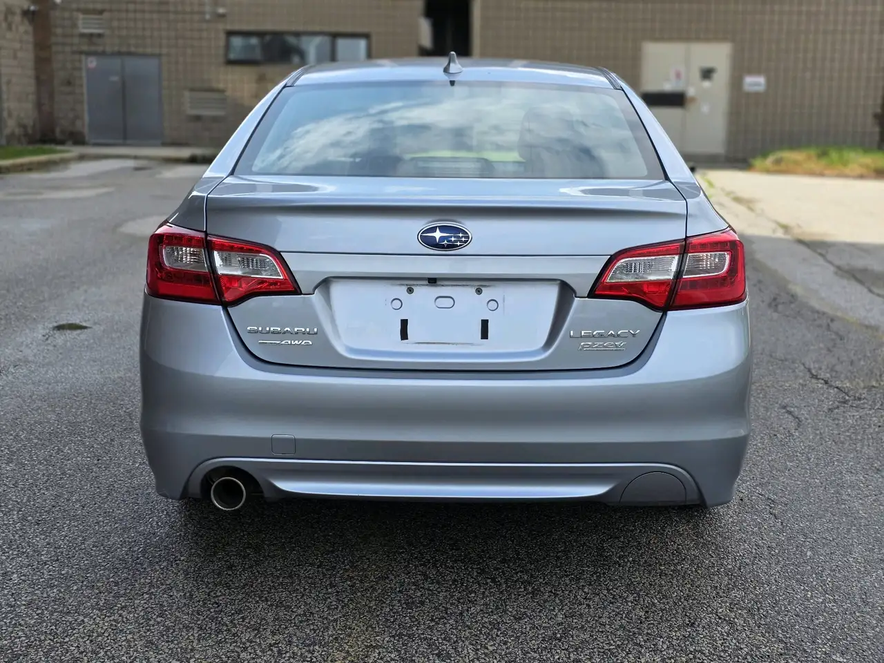 Subaru Legacy photo Subaru Legacy