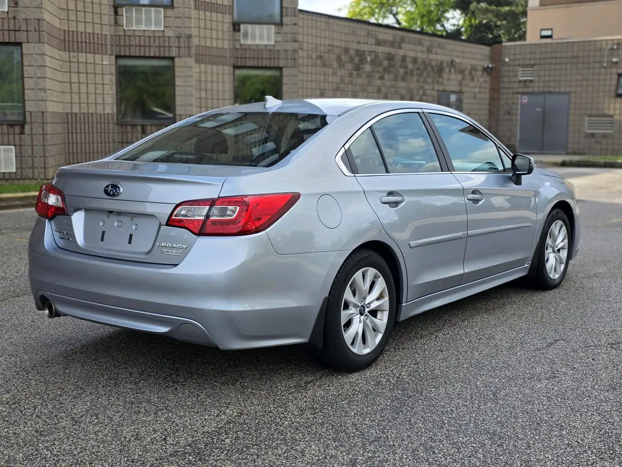 Subaru Legacy photo Subaru Legacy