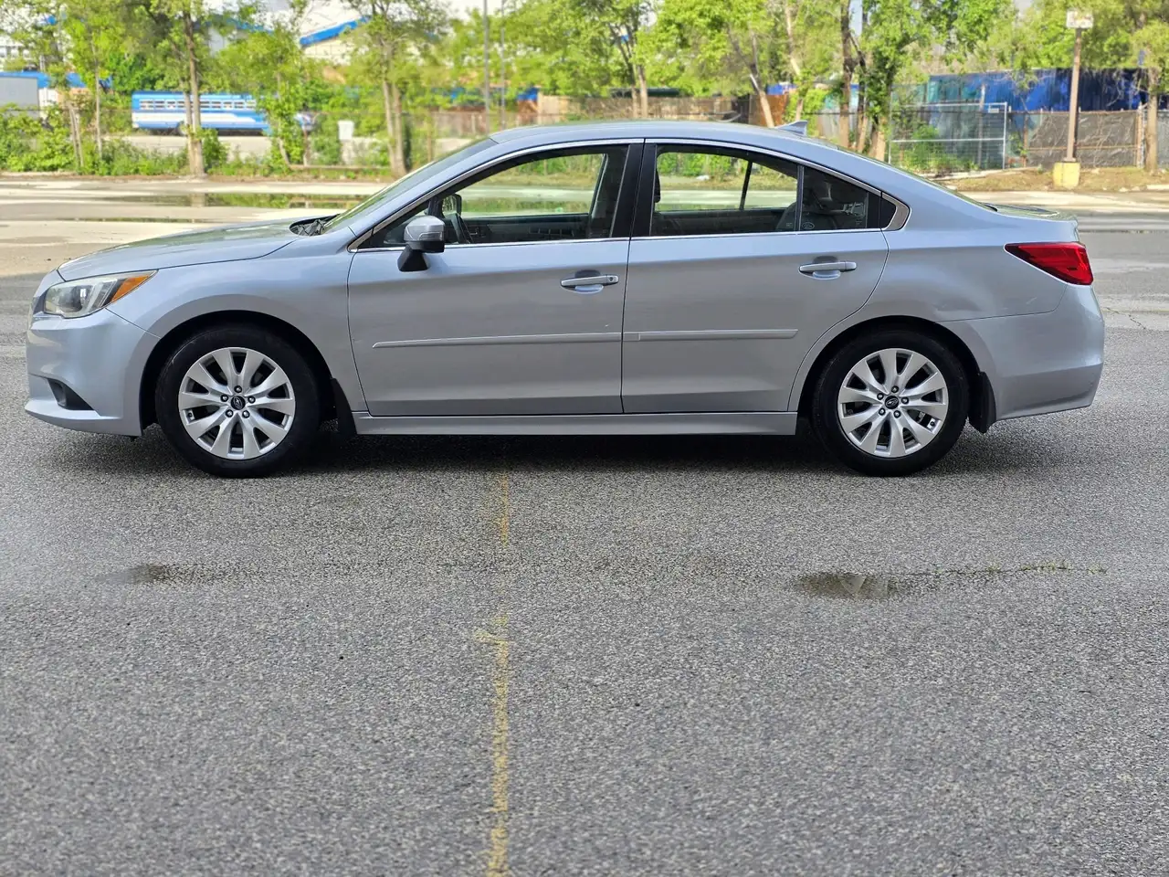 Subaru Legacy photo Subaru Legacy