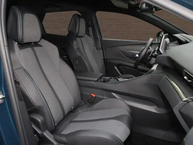 Peugeot 3008 view 9