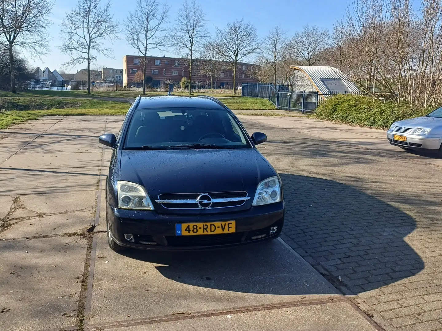 Opel Vectra 2.2 Caravan Edition - 1