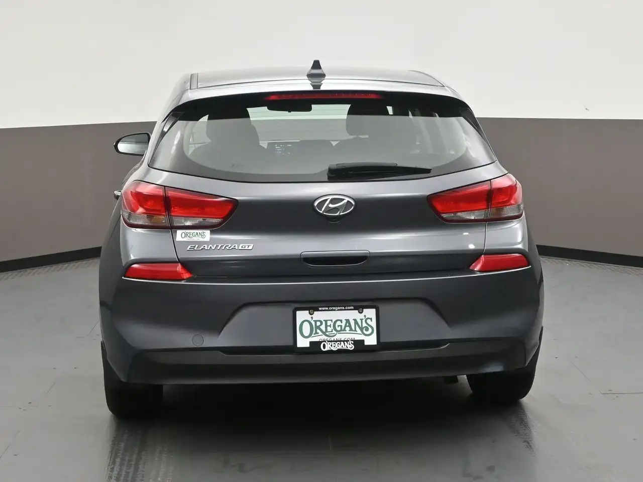 Hyundai ELANTRA photo Hyundai ELANTRA