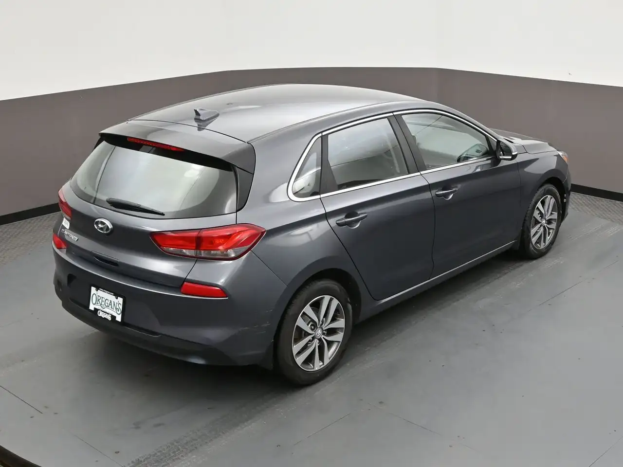 Hyundai ELANTRA photo Hyundai ELANTRA