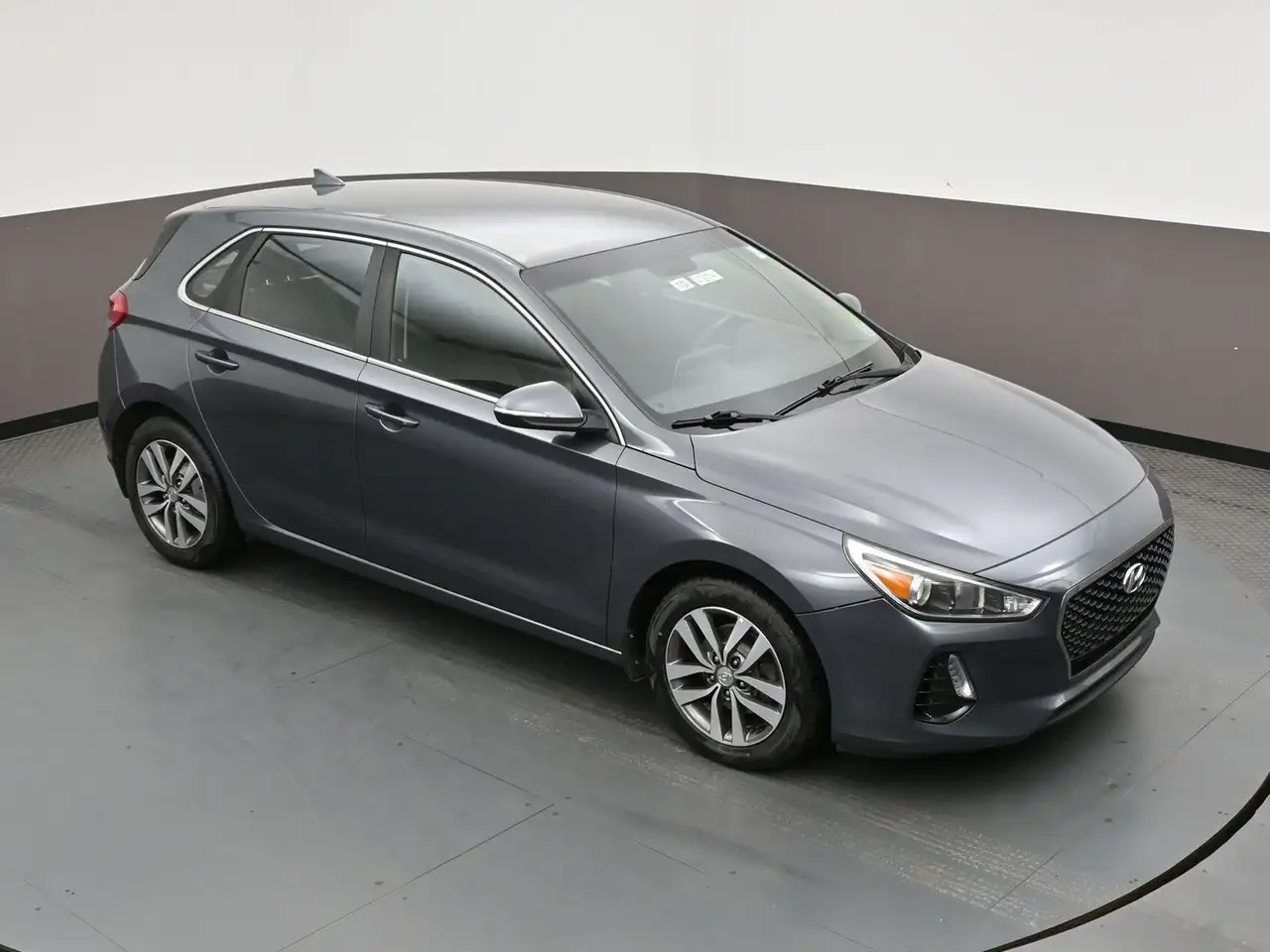 Hyundai ELANTRA photo Hyundai ELANTRA