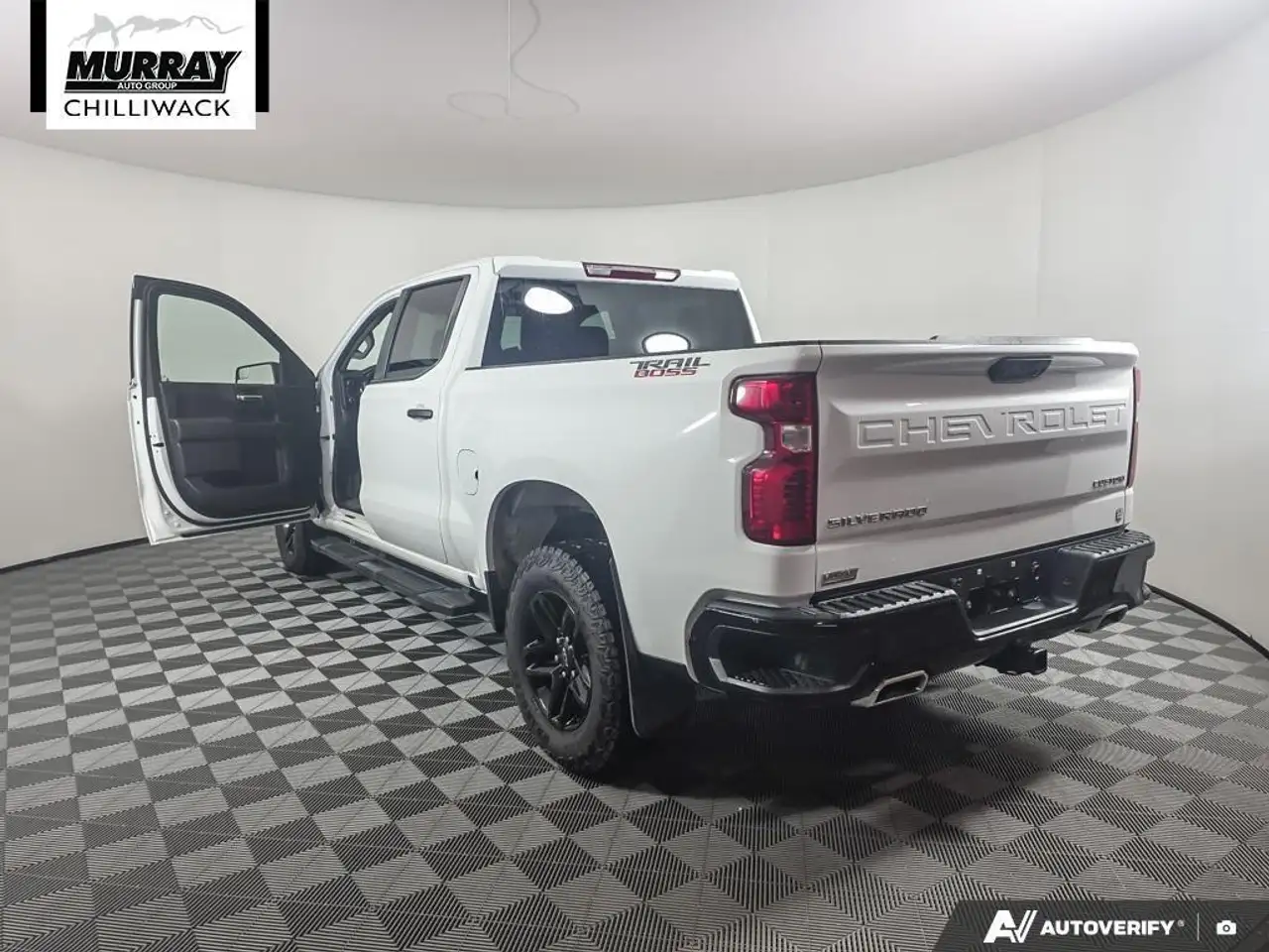 Chevrolet Silverado 1500 снимка Chevrolet Silverado 1500