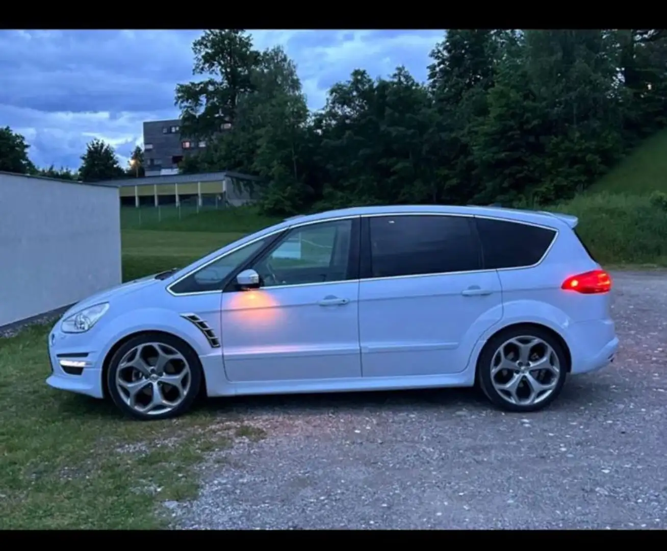 Ford S-Max 2.2 TDCi DPF Titanium S Weiß - 2