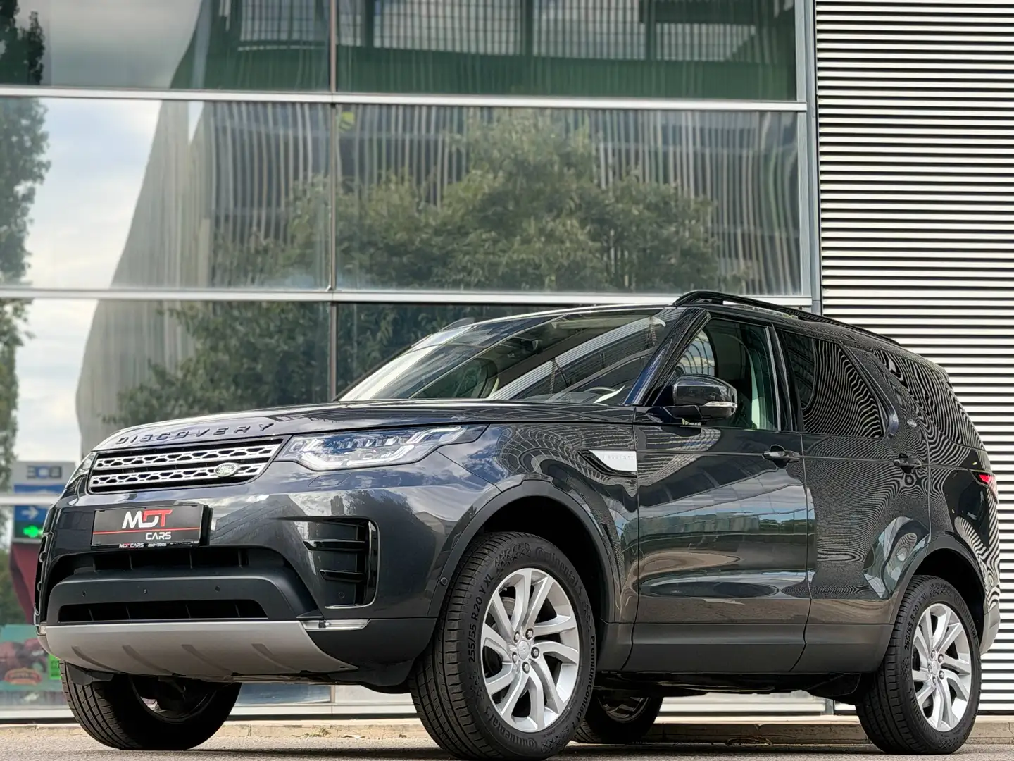 Land Rover Discovery HSE SD4 Grau - 2