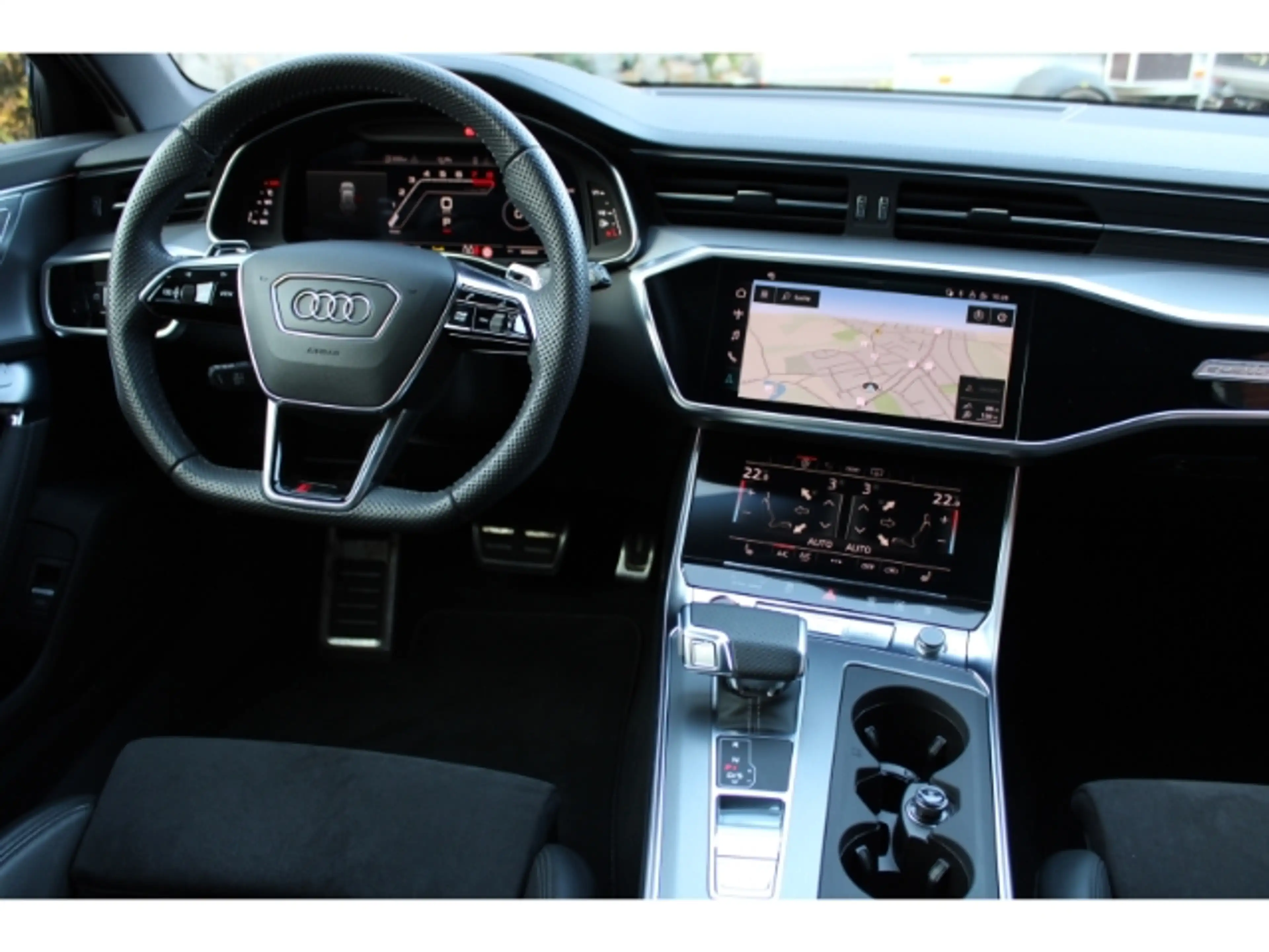 Audi RS6 Avant 4.0 TFSI quattro AHK Standhz — photo 11
