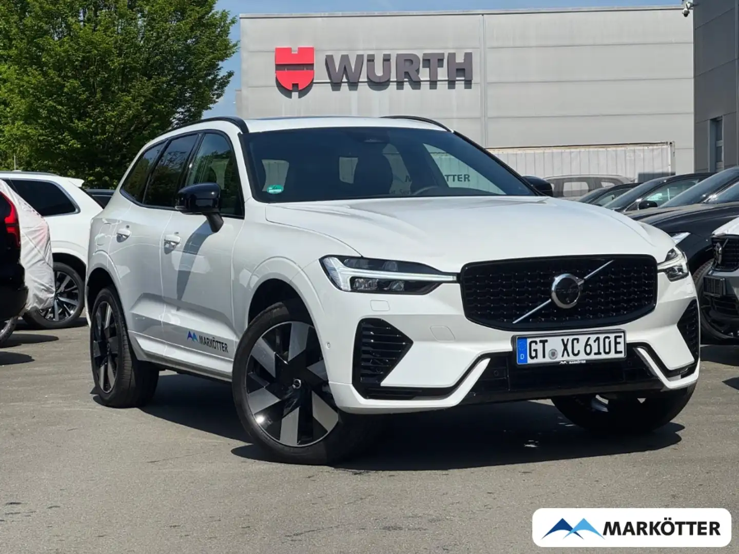 Volvo XC60 Plus Dark Recharge Plug-In Hybrid AWD T6 Weiß - 2