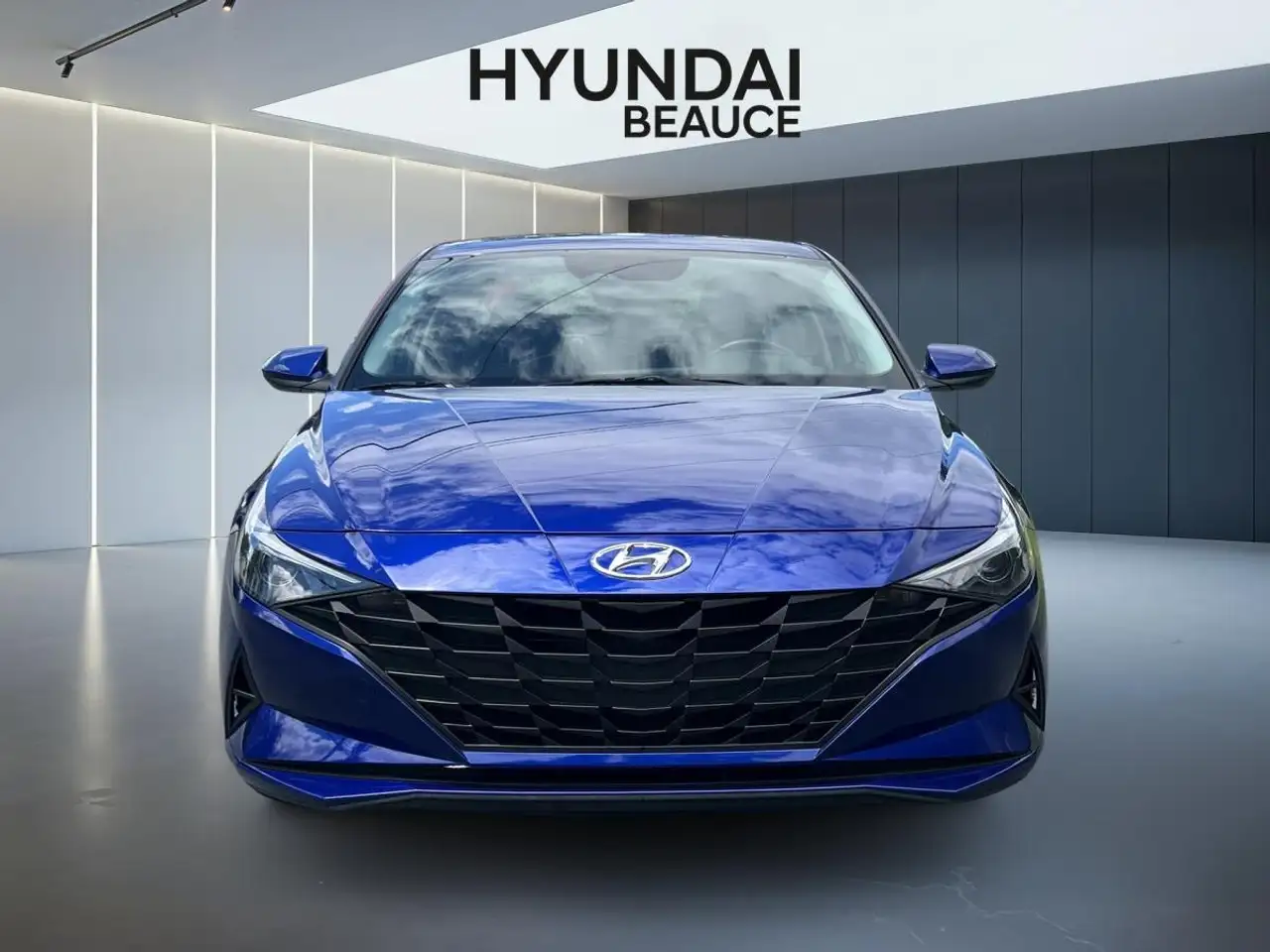 Hyundai ELANTRA снимка Hyundai ELANTRA
