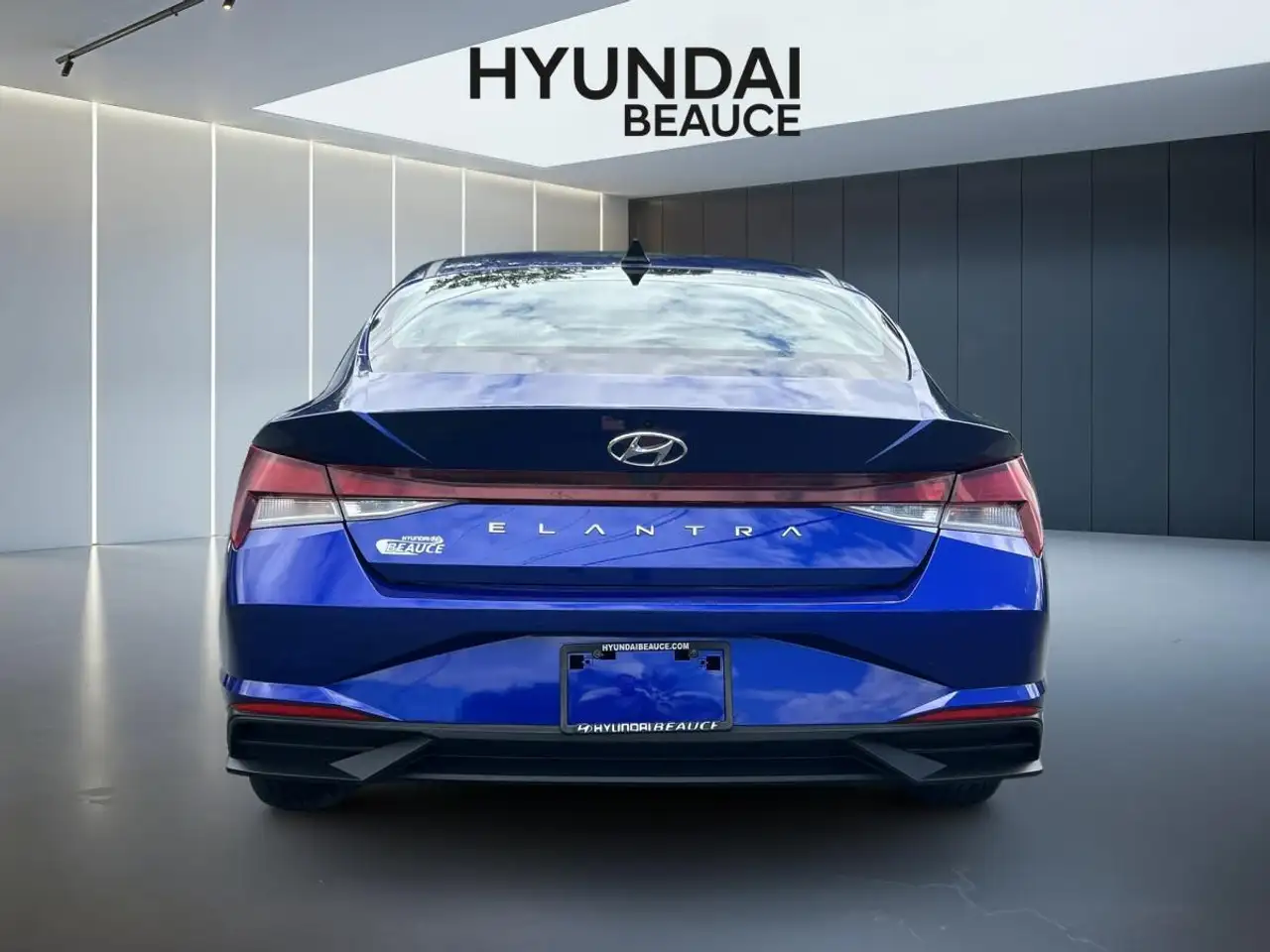 Hyundai ELANTRA снимка Hyundai ELANTRA