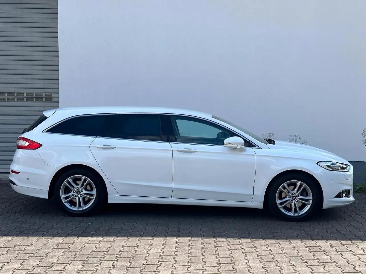 Ford Mondeo Turnier 1,5 EcoBoost Titanium Powershift Wit - 2