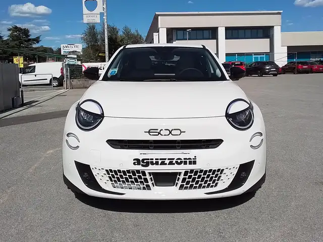Fiat 600 600 1.2 Hybrid La Prima 110cv auto